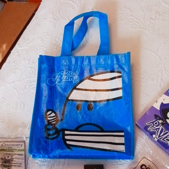 6 items new toy bundle with MrBump small tote bag - Picture 2 of 9